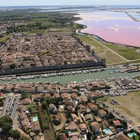 Superbe Appartement De Caractere Au Calme Aigues-Mortes Exteriér fotografie